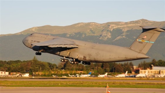 USAF C-5 taking off from Geneva